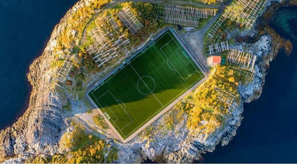 mohteshem-menzereli-henninqsver-stadionufoto