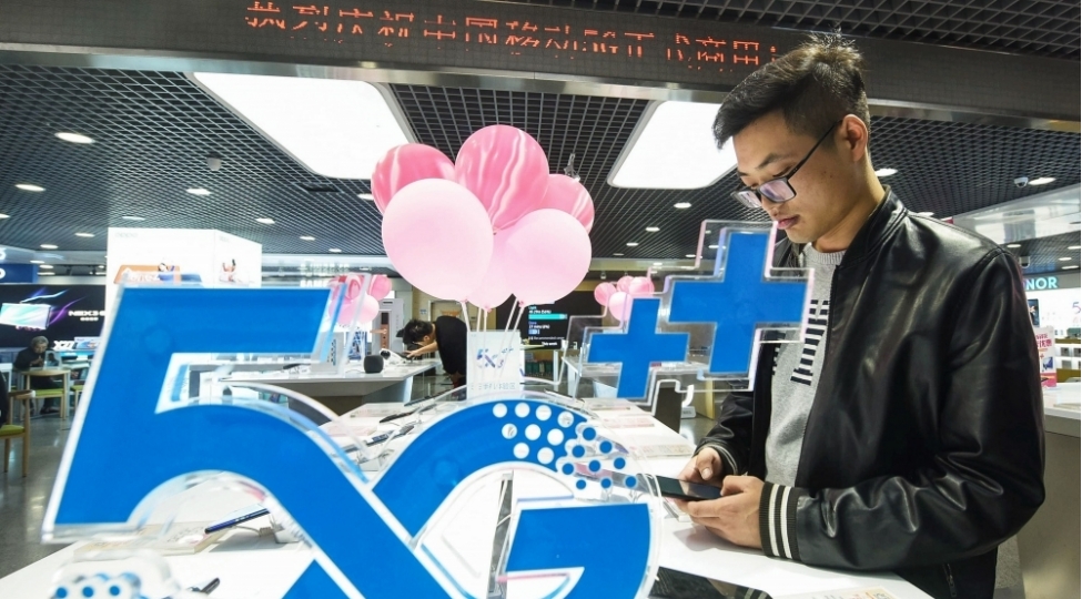 chinde-5g-telefonlarinin-istehsali-2-defeden-chox-artib