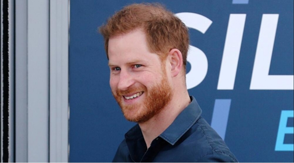 harri-londona-meqansiz-qayitdi