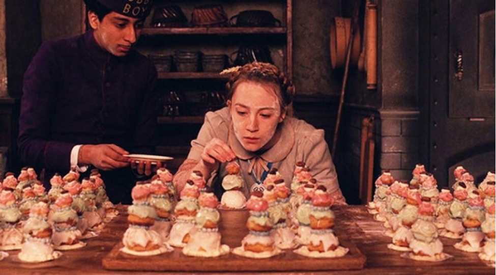 kabus-ve-yuxusuzluga-sebeb-olan-qida-novleri-foto