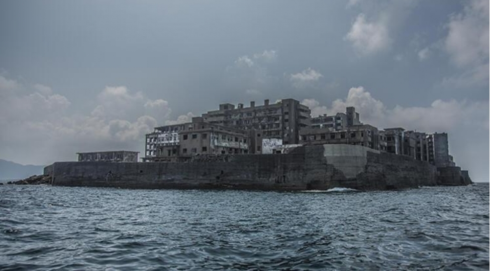 hech-bir-insanin-yashamadigi-beton-ada-hashimafoto