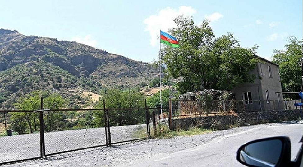 ermenistanin-iki-vetendashi-azerbaycan-erazisine-kechib
