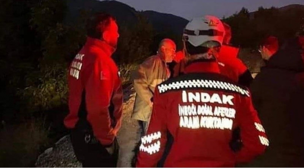 axtarishda-olan-adam-ozunu-axtardi-film-kimi-olay