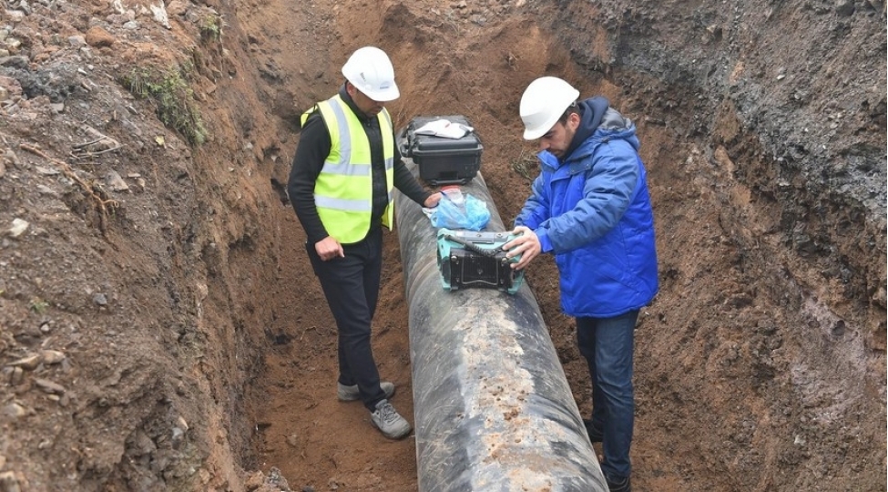 bakida-iki-rayonun-kesishmesinde-qaz-kemerlerinin-elaqelendirilmesi-ishleri-aparilir