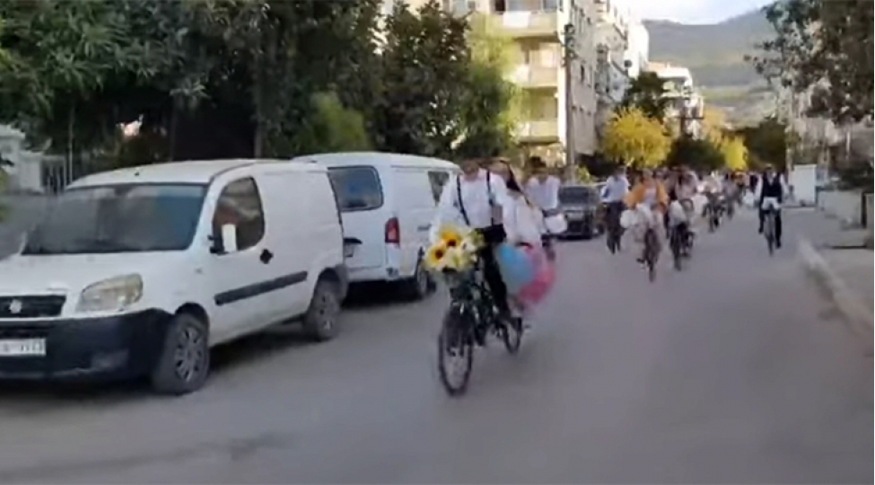 velosipedchilerden-ibaret-toy-karvani-maraqla-qarshilandi-video