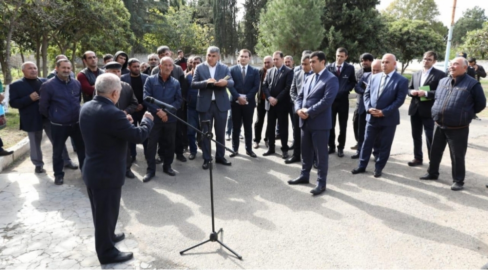 samux-sahibkarlarinin-problemleri-dinlenildi-foto