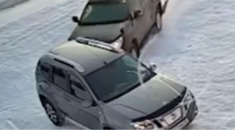 surushken-yolda-qeribe-qeza-video