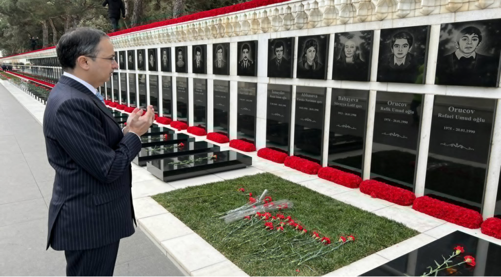 20-yanvar-faciesi-azerbaycan-xalqinin-mubarize-ezmini-numayish-etdirir-pakistan-sefiri