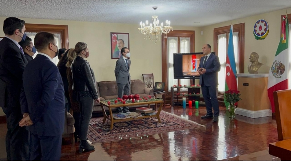 meksikada-20-yanvar-faciesi-qurbanlarinin-xatiresi-anilib