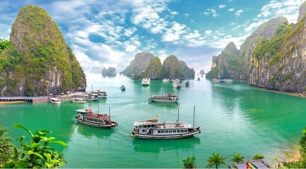 daha-bir-olke-turistler-uchun-qaydalari-yumshaltdi