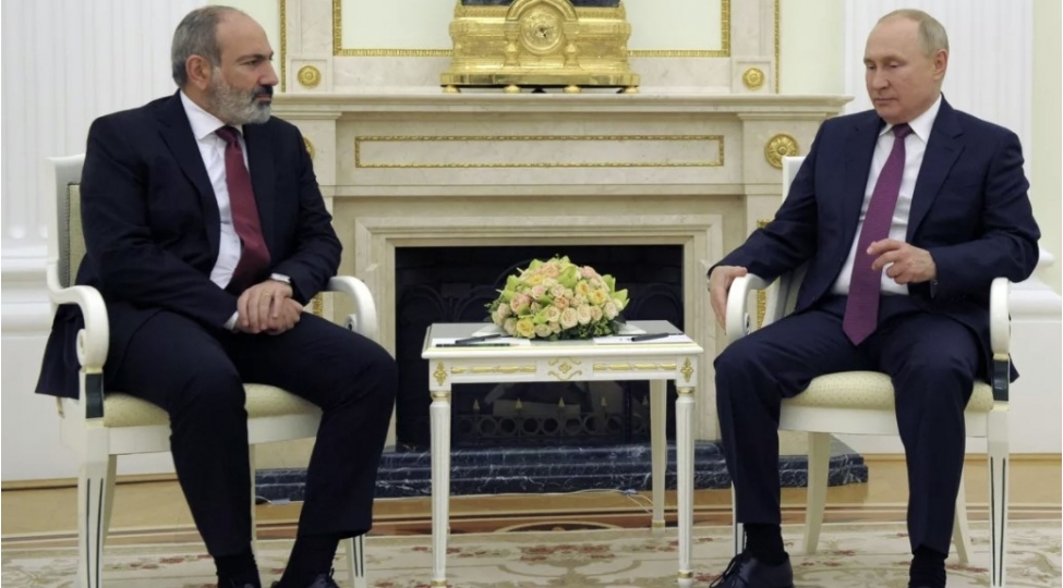 putin-pashinyanla-avrasiya-iqtisadi-shurasinin-astana-gorushunun-neticelerini-muzakire-edib