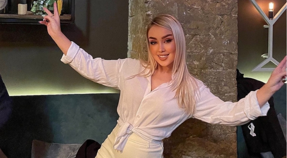 yanan-da-men-oldum-kefeni-ciran-da-partlayishda-yaralanan-model