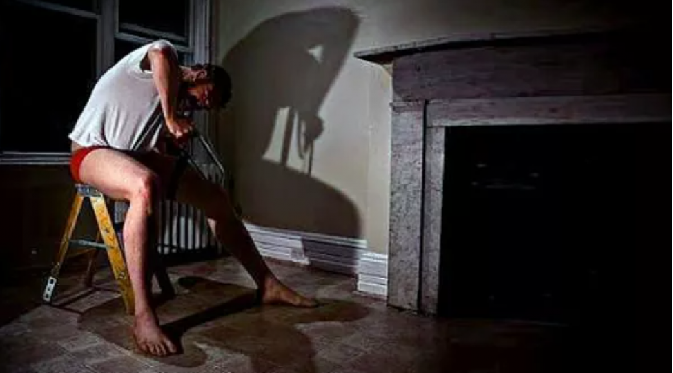 elm-bu-xesteliklerinin-mualicesinde-acizdir-foto