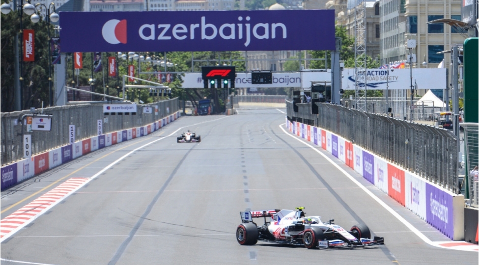 formula-1e-gore-bezi-kuchelerde-neqliyyatin-hereketi-mehdudlashacaq