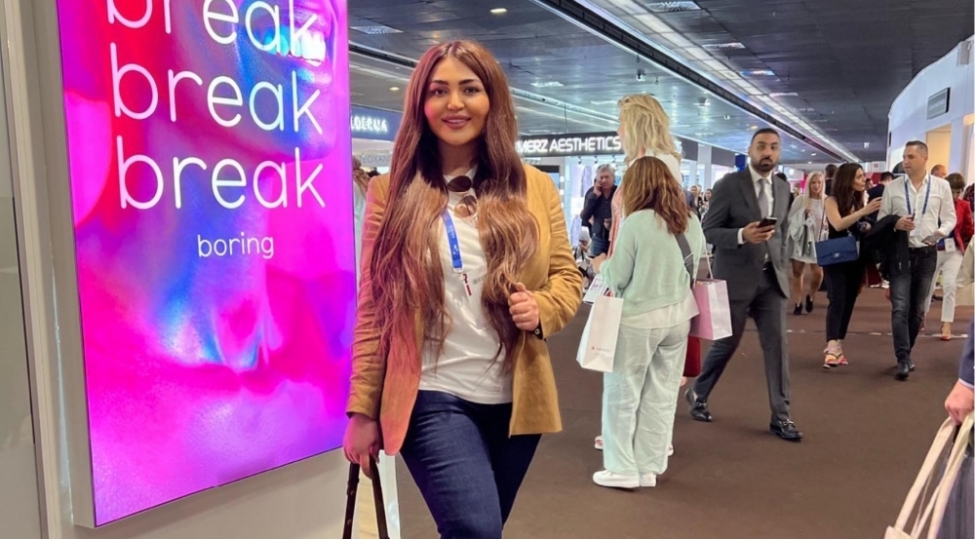 aytac-fransada-kechirilen-meshhur-konqrese-qatilib