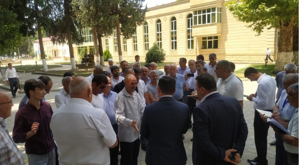 seyyar-qebul-otagi-bu-defe-agdashda-quruldu-foto