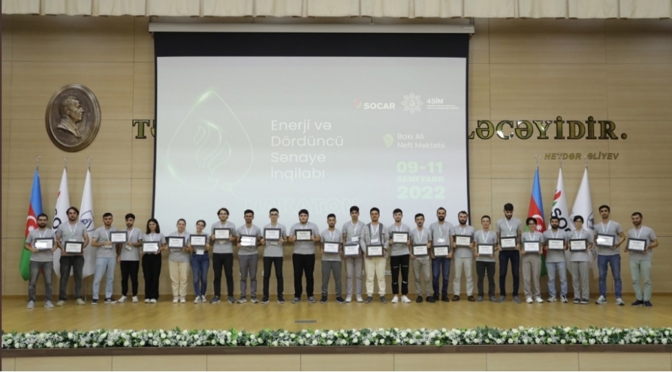 socar-dan-hakaton-yarishi-ile-bagli-paylashim-foto