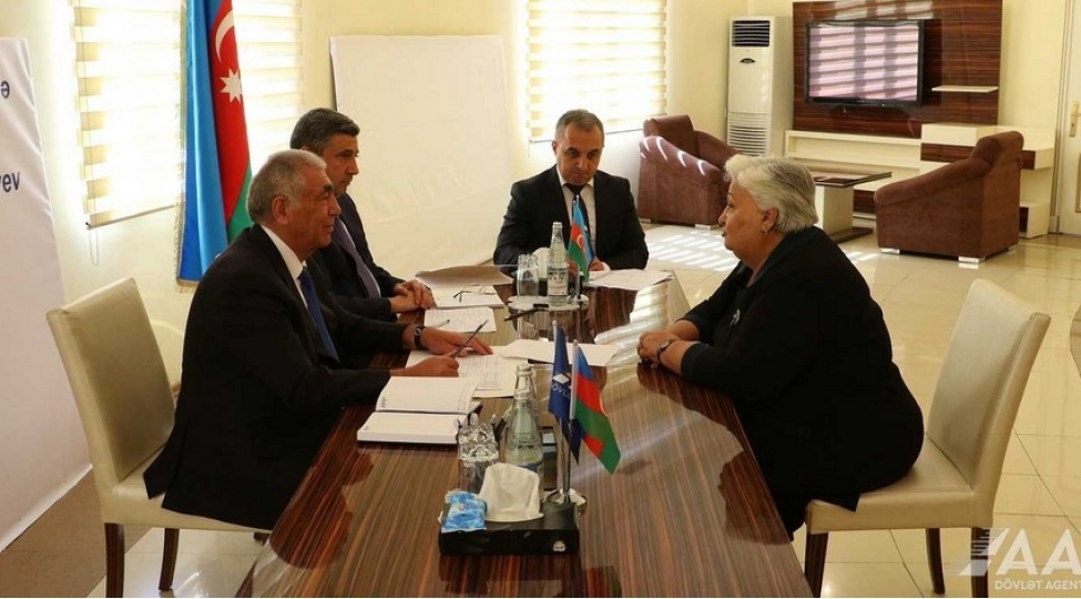 aayda-nin-idare-heyetinin-sedri-qazaxda-vetendashlari-qebul-edib