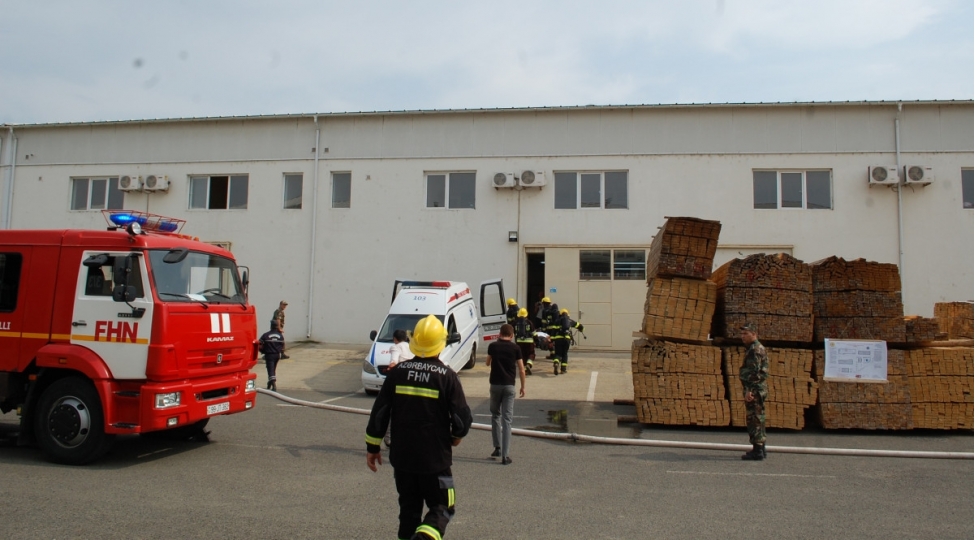 masalli-senaye-mehellesinde-yangin-taktiki-telimi-kechirilib-video