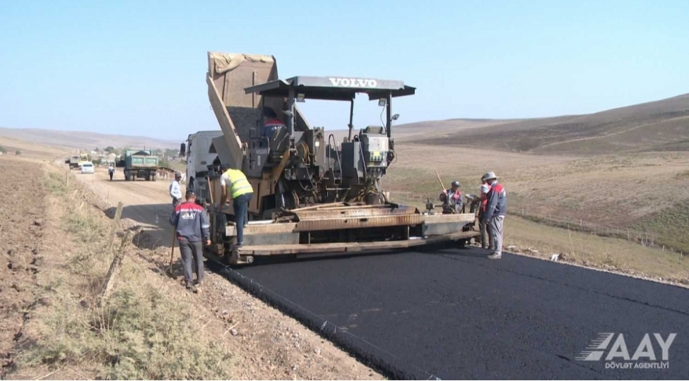 celilabadda-14-yashayish-menteqesini-birleshdiren-yollar-yeniden-qurulur-2