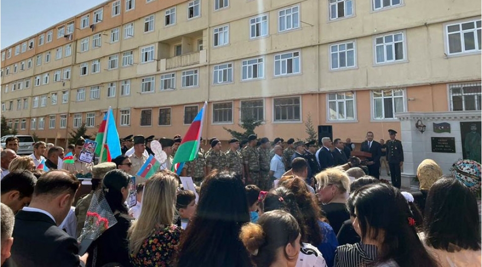 shehidlerin-xatiresine-hesr-olunan-anim-merasimleri-kechirilib-10