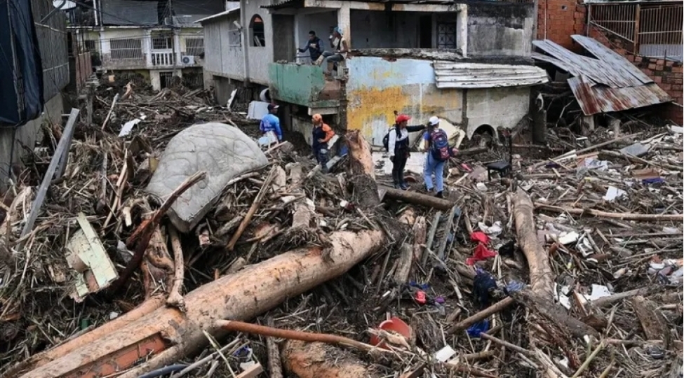 kiyevde-partlayishlarda-5-nefer-olub-12-nefer-yaralanib-video