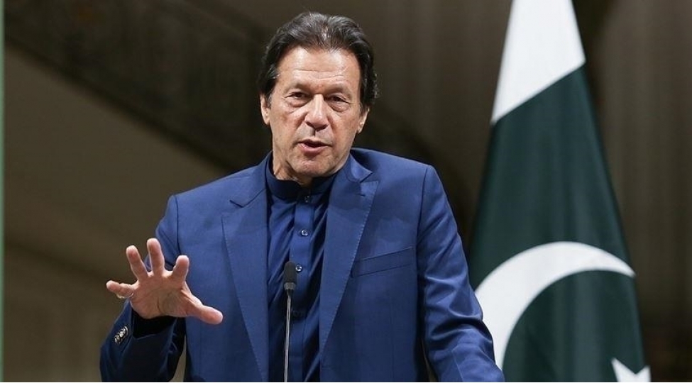 polis-imran-xani-hebs-etmek-isteyir-terefdarlari-muqavimet-gosterirvideo