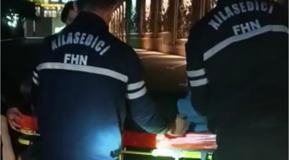 fhn-dereye-yixilan-shexsin-heyatini-xilas-etdi