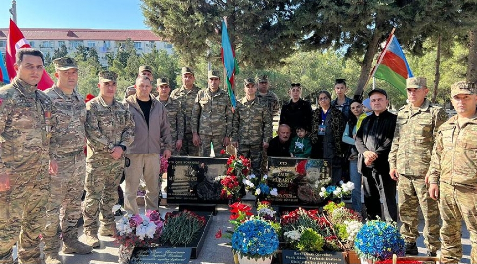 shehidlerin-xatiresine-hesr-olunan-anim-merasimleri-kechirilib-video