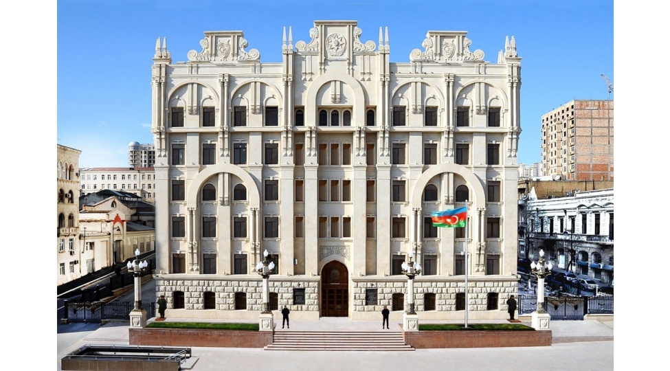 din-beynelxalq-ve-sheherlerarasi-sernishin-dashimasi-ile-meshgul-olan-suruculere-muraciet-edib-video