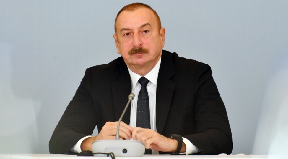 prezident-azerbaycanin-ictimai-siyasi-heyatinda-feal-ishtirak-eden-shexsleri-teltif-edib
