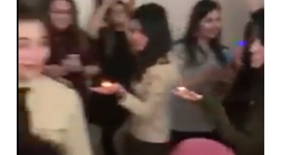 fhn-de-xinaxaydi-merasimi-nazir-reaksiya-verdi-burada-ne-var-kivideo