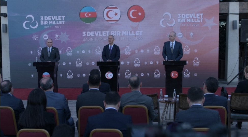 milli-birlik-partiyasinin-sedr-muavini-ak-parti-sedrinin-birinci-muavini-ve-yap-sedrinin-muavini-birge-metbuat-konfransi-kechiribler-video