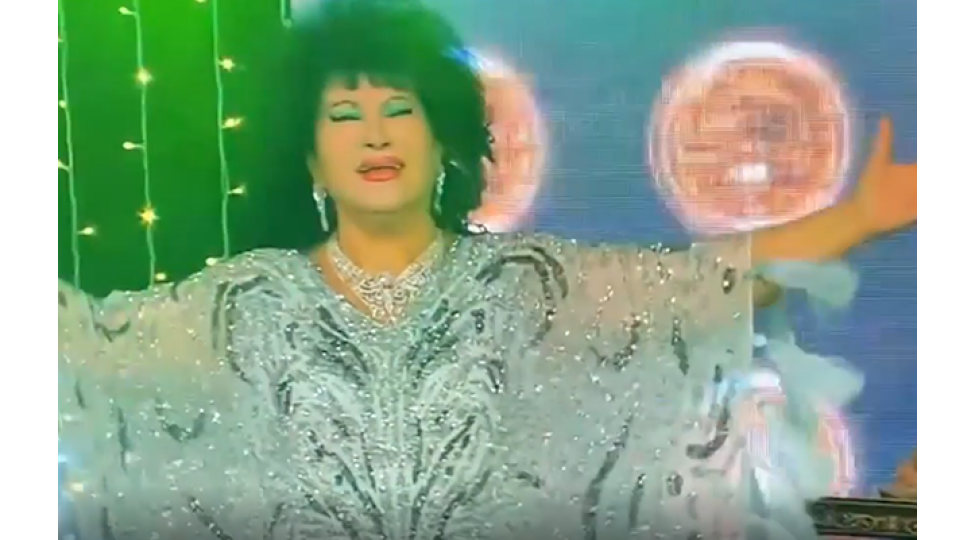 zeyneb-xanlarova-aztv-nin-yeni-il-chekilishinde-ishtirak-edib-video