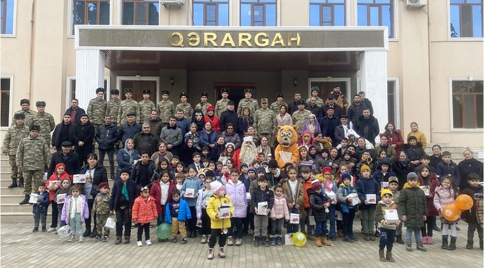 bayramlarla-bagli-azerbaycan-ordusunda-silsile-tedbirler-kechirilib