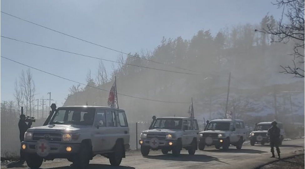 lachin-xankendi-yolu-bqxk-avtomobillerinin-hereketine-novbeti-defe-sherait-yaradilib-video