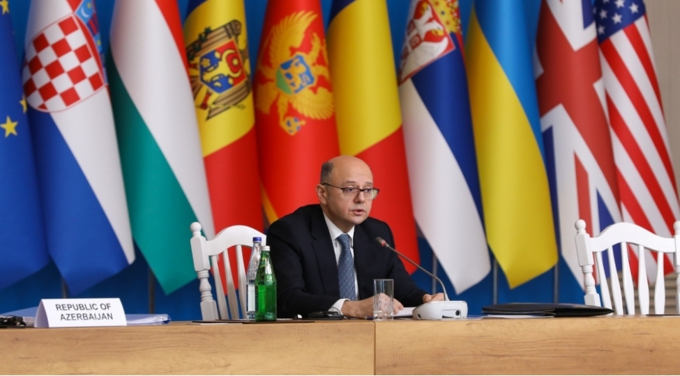 perviz-shahbazov-azerbaycan-enerji-techizatinda-region-olkeleri-ve-avropanin-etibarli-strateji-terefdashidir-fotovideo