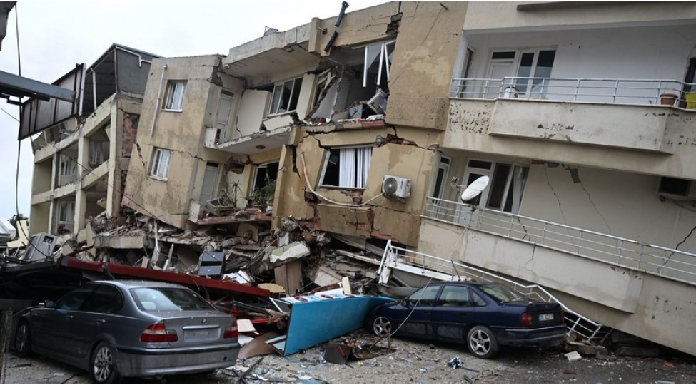 hatayda-ehalinin-evlerine-daxil-olmasina-icaze-verilmir-video