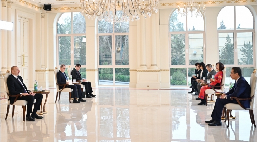 prezident-ilham-eliyev-vyetnamin-azerbaycanda-yeni-teyin-olunan-sefirinin-etimadnamesini-qebul-edib-yenilenib
