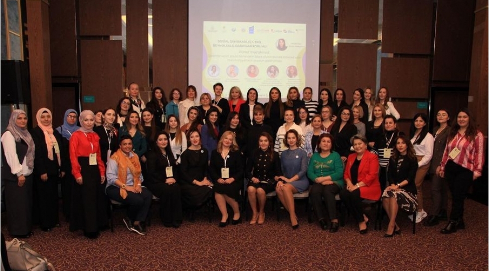 bakida-sosial-sahibkarliq-uzre-beynelxalq-qadinlar-forumu-kechirilib-foto