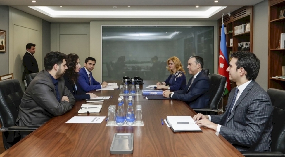 emek-ve-ehalinin-sosial-mudafiesi-naziri-ikinci-yukselish-musabiqesinin-qalibleri-ile-gorushub