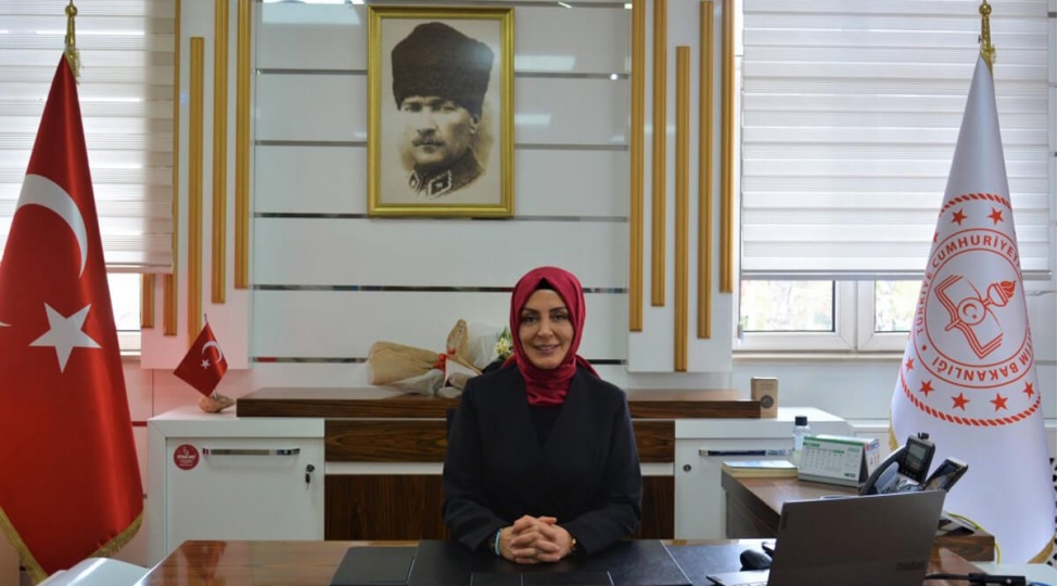 azerbaycandan-gelen-yardim-ve-mektublar-bizi-chox-duygulandirdi-hatice-ozdemir
