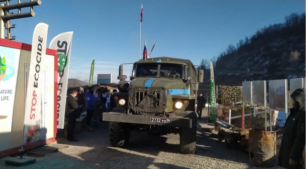 lachin-xankendi-yolundan-rsk-nin-7-mashini-kechib-yenilenibvideo