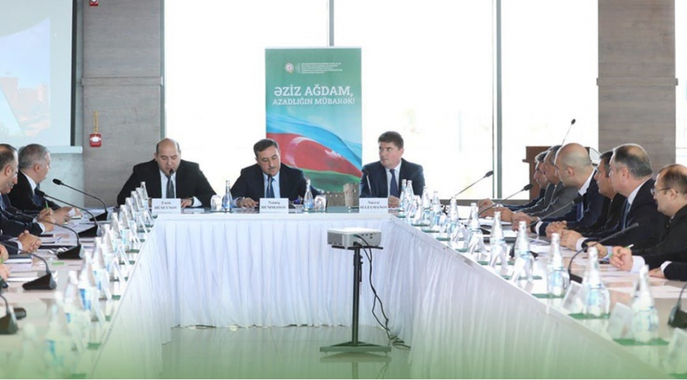 emin-huseynov-agdamda-idarelerarasi-merkezin-shehersalma-meseleleri-uzre-ishchi-qrupunun-iclasi-ile-bagli-paylashim-edib-foto