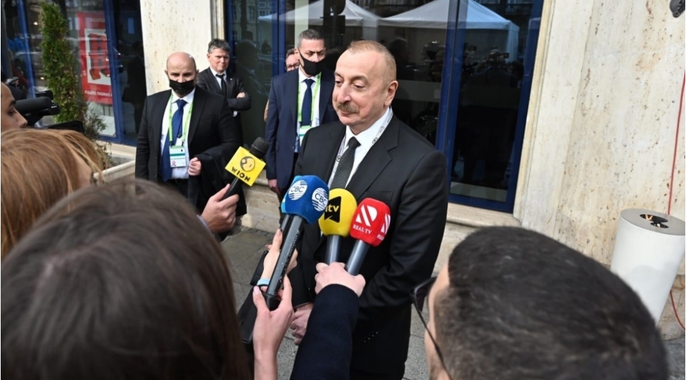 prezident-ilham-eliyev-munxende-azerbaycan-televiziya-kanallarina-musahibe-verib