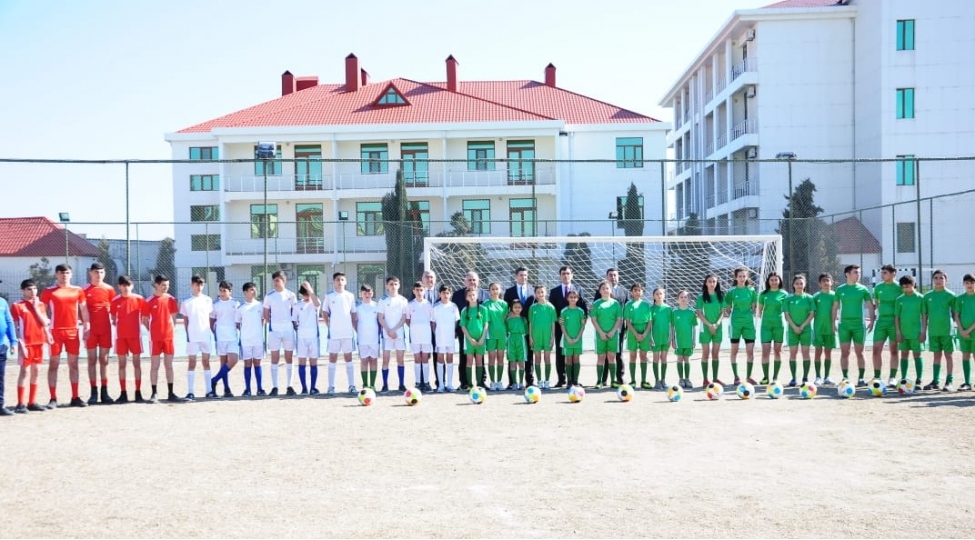 millet-vekilleri-ve-bashchi-naftalanda-affa-nin-tedbirinde-foto