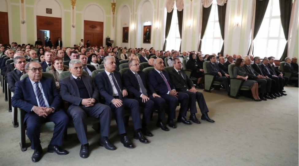 daha-mohteshem-zirvelere-dogru-foto