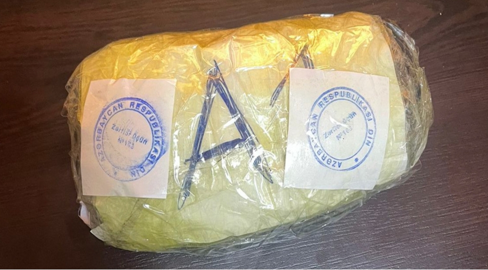 keshle-ve-nzsde-narkotik-satan-shexs-saxlanilib-video