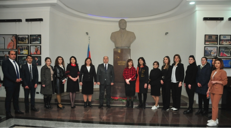 agsuda-genc-partiya-feallari-heyder-eliyev-merkezini-ziyaret-edibler-foto