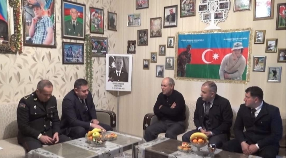 culfada-shehid-ailelerine-ordenler-teqdim-olunub